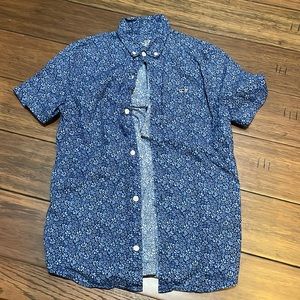 Vineyard Vines Short Sleeve Button-Down EUC Small (8-10)